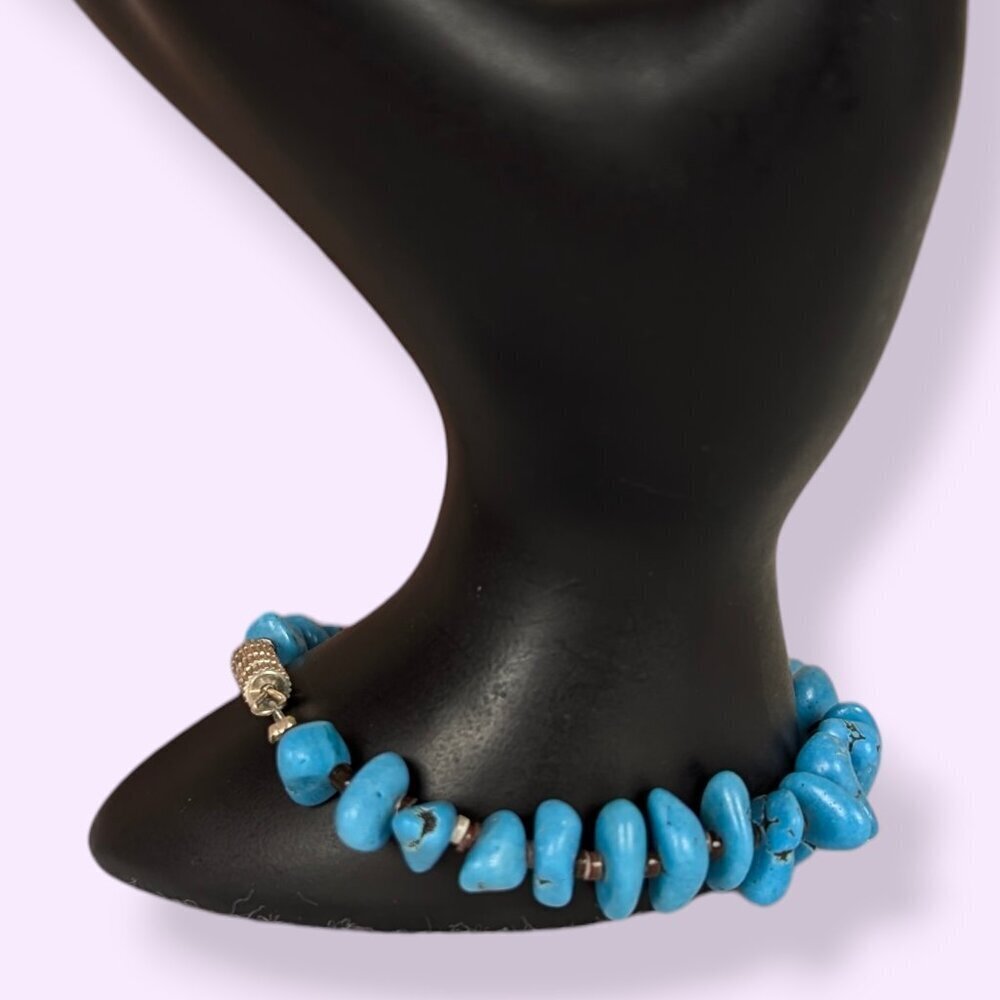 V. Turquoise Beaded Bracelet - Picture 2 of 5